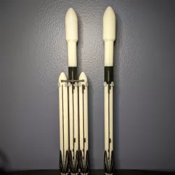 1:200 Scale SpaceX Falcon 9 and Falcon Heavy