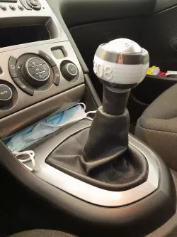 308 Peugeot knob