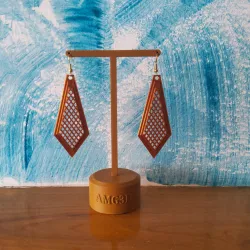 Earring / Earring