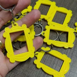 FRIENDS FRAME KEYCHAIN