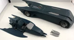 KENNER BATMAN ANIMATED SERIES BATMOBILE BAT BOMB