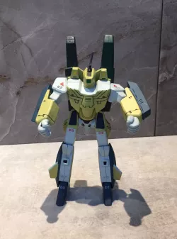 ROBOTECH MACROSS VF 1A VALKYRIE ROCKET & AILERON