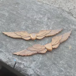 The Last of Us Ellie backpack wings pin badge for cosplay