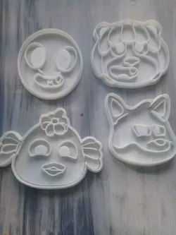 Cutting zoo animals