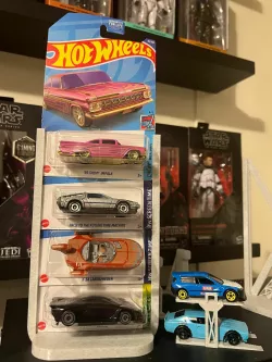 Hot Wheels Stand
