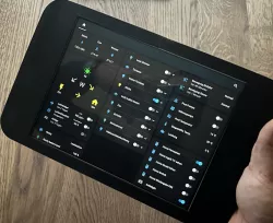 IPad 9.7" Wall Mount / Wall Bracket