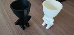 Robert vase 2 models on knees