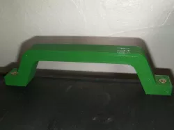 Universal handle