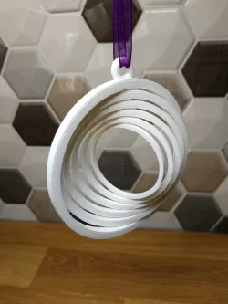Christmas Tree Ornament Spinning Circle, print in place, no support