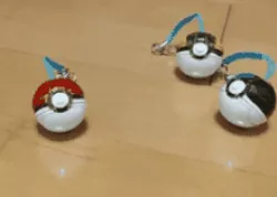 FOLDABLE COMPACT SMARTPHONE STAND (POKEMON BALL)