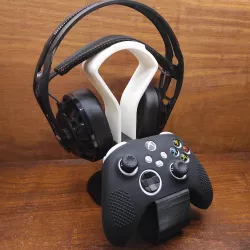 HEADSETS AND CONTROLLER STAND