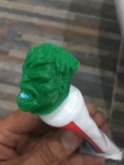 HULK TOOTHPASTE CAP