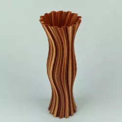 Jagged vase