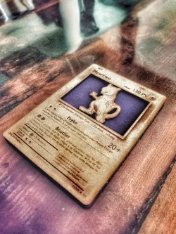Pokemon Mewtwo card (Laser Cut) en & US version