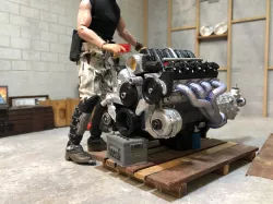 1/10 scale V8 engine