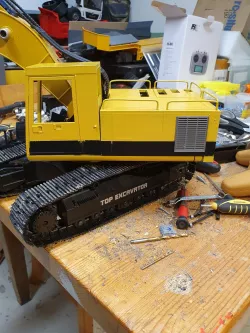 Caterpillar 215 - 225 Shell for Huina 1580