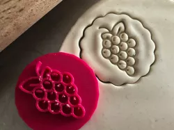 Cookie stamp + cutter -  Grapes