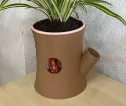 Log & Squirrel - Self-watering planter