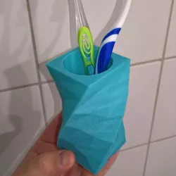 Low Poly Toothpaste holder