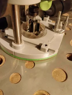 Sole spacer for Festool OF 1010 router