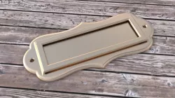 Tag/label holder with slit