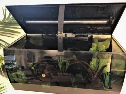 Fluval Flex aquarium lid prop