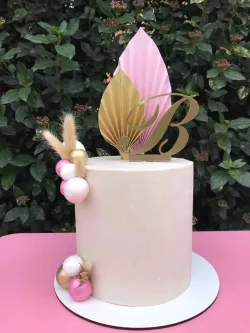 TOPPER CAKE LETTER "F" WITH STAKE