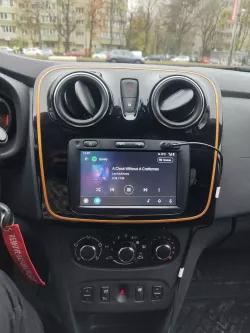 Dacia Logan / Sandero II Medianav cable holder / grabber