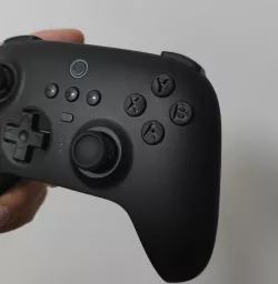 8BitDo Ultimate BT controller Blank and XBOX style ABXY buttons