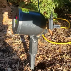 Replacement mounting bracket for holiday laser projector