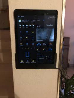 Apple iPad Air 2 wall mount