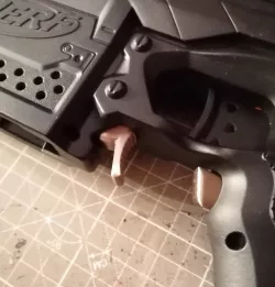 Trigger style serrated magasine release for Nerf Stryfe Modulus