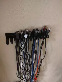USB Cable Organizer: Wall Mount