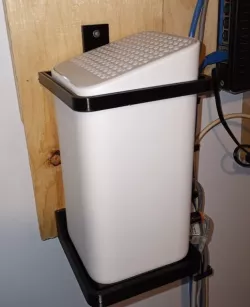 Videotron HELIX modem wall mount