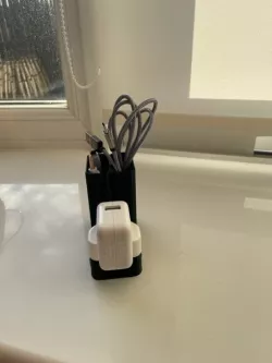 USB Cable & Plug Storage