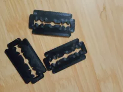 Dummy razor blade