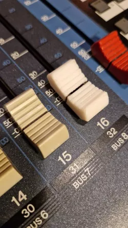 YAMAHA 01V96 Fader cap