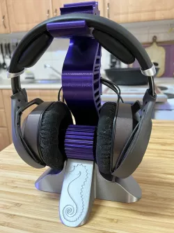 Sea Horse Headphone Stand