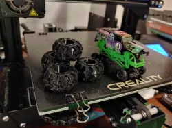 Monster Jam Travel Treads wheels