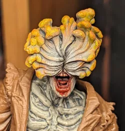 The Last of Us Clicker head sculpt 1/12 