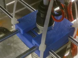 MyMaki Hotend Mount for E3D v5 on Makibox