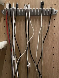 Cable claw pax