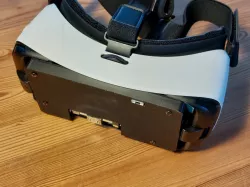 Waveshare 5.5" display holder for Gear VR