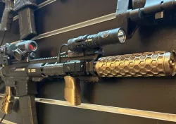 HEX supressor for tracer unit