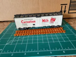 HO scale 42' Straight Track