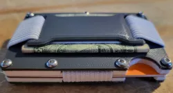 TheSummit - A slim minimalist wallet - card holder/money clip