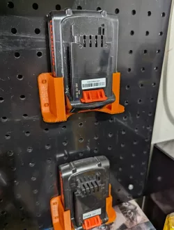 Black&Decker / DeWalt 20V battery holders for Pegboard