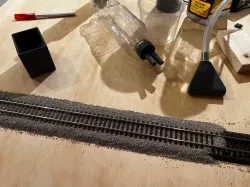 HO Modeltrain Ballast system for Wacuum