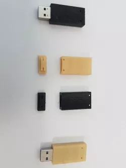 Flashdisk case