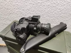 PVS-7 adjustable Dovetail mounts